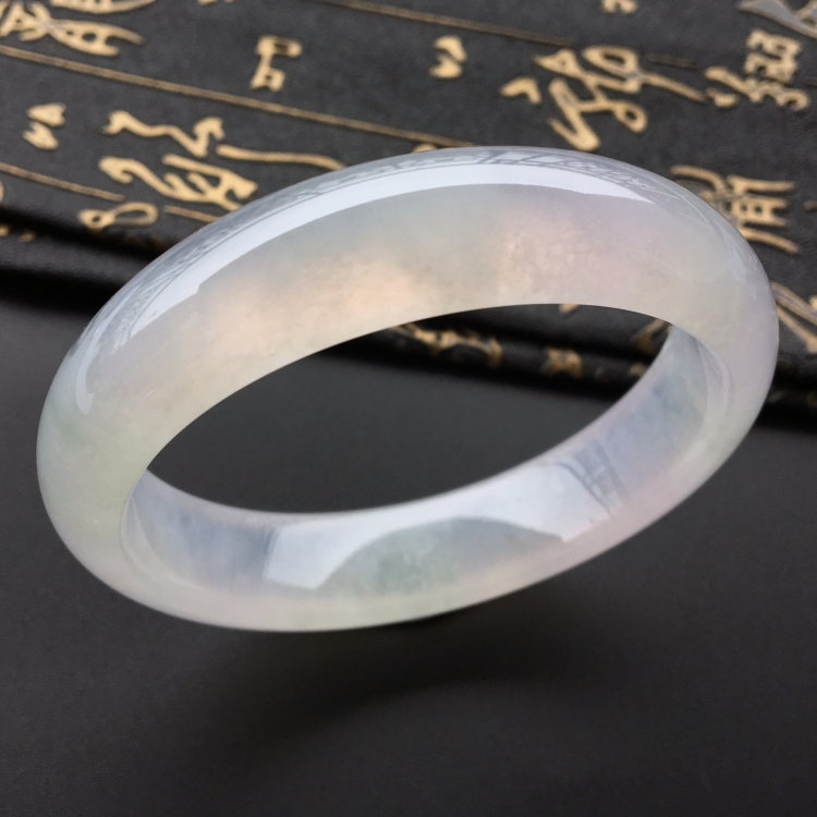 (超值推荐)冰种淡晴水手镯(58.6mm)