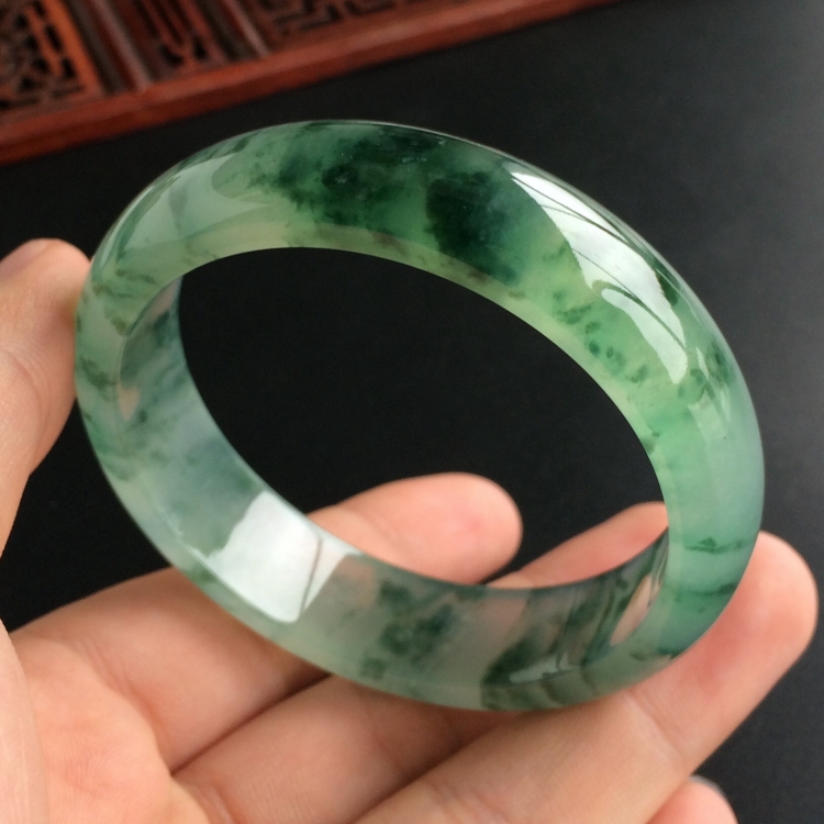 (超值推荐)冰种飘花手镯(54.6mm)