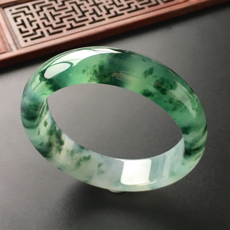 (超值推荐)冰种飘花手镯(55.8mm)