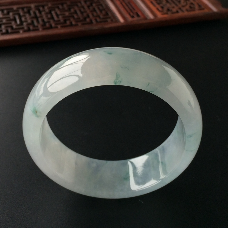 (超值推荐)冰种飘花手镯(54.6mm)