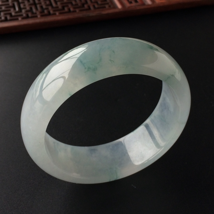 (超值推荐)冰种飘花手镯(54.6mm)