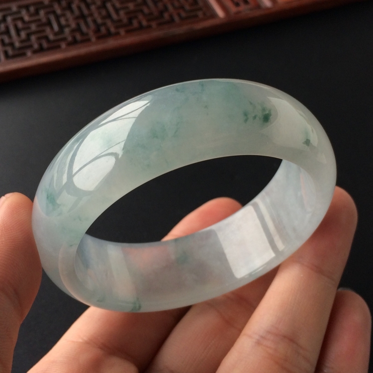 (超值推荐)冰种飘花手镯(54.6mm)