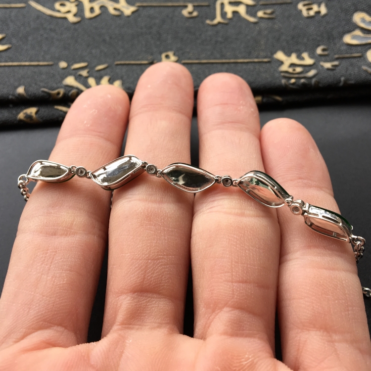 (超值推荐)冰种深绿镶白金钻石随形手链