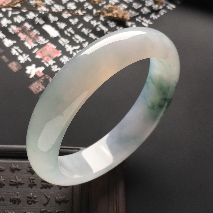 （超值推荐）糯冰种飘花手镯（56.7mm）
