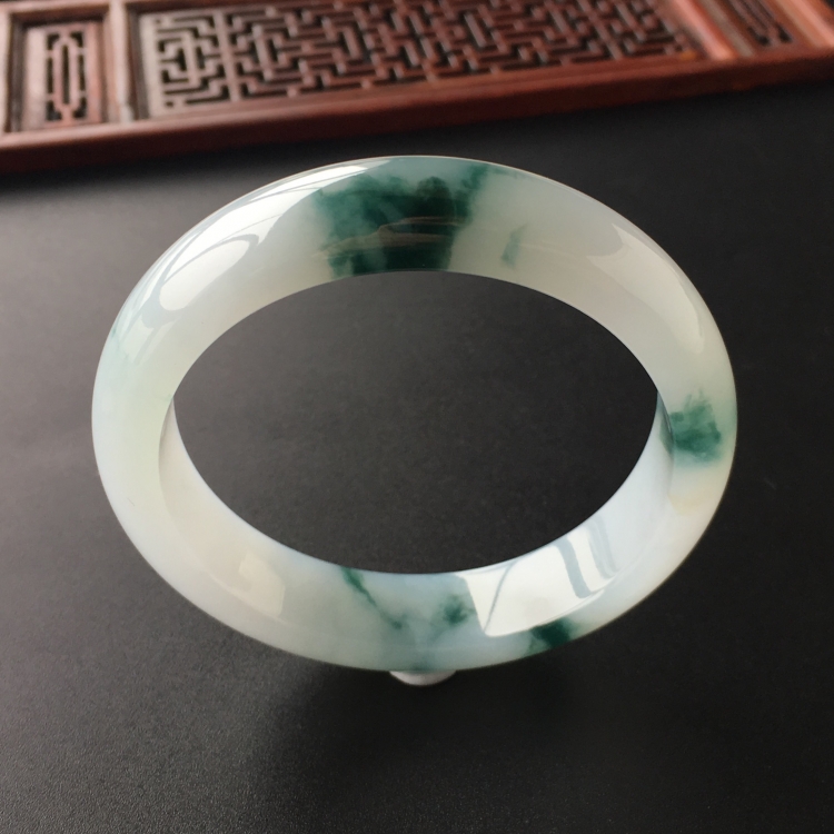 (超值推荐)糯冰种飘花手镯(55.2mm)