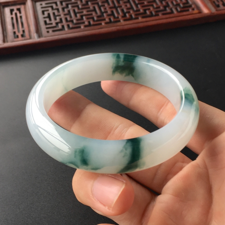 (超值推荐)糯冰种飘花手镯(55.2mm)