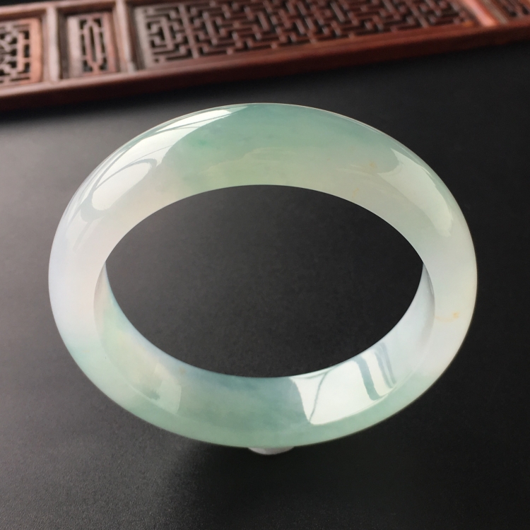 (超值推荐)冰种晴水手镯(57.4mm)