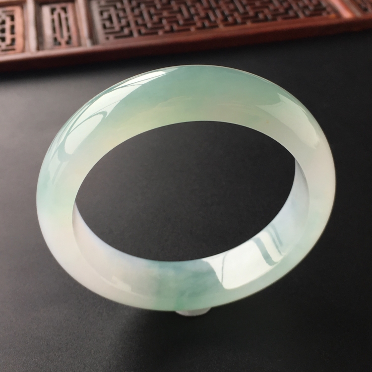(超值推荐)冰种晴水手镯(57.4mm)