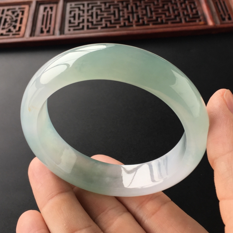 (超值推荐)冰种晴水手镯(57.4mm)