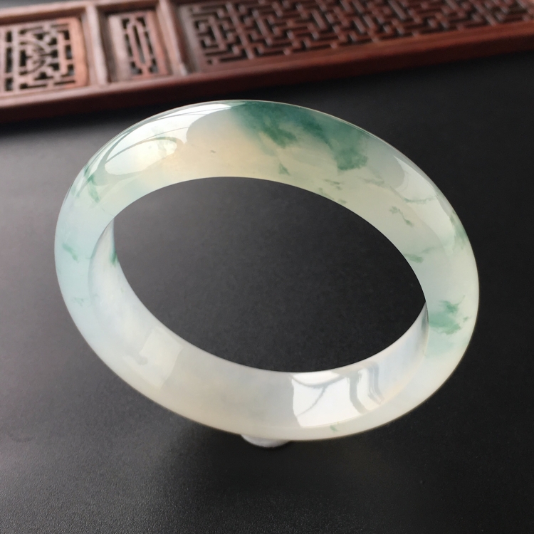 (超值推荐)冰种飘花手镯(54mm)