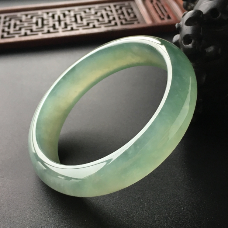(超值推荐)冰种晴水手镯(58.1mm)