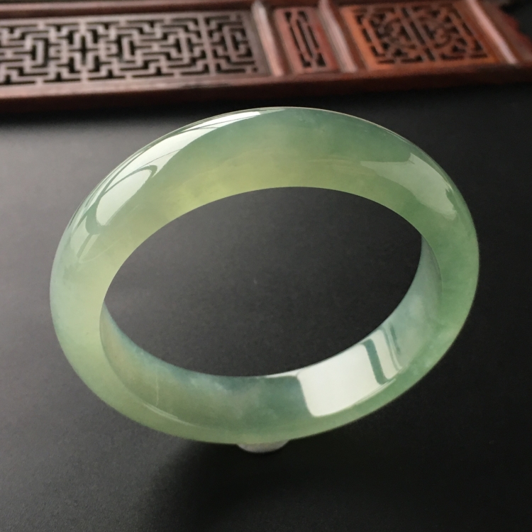 (超值推荐)冰种晴水手镯(58.1mm)