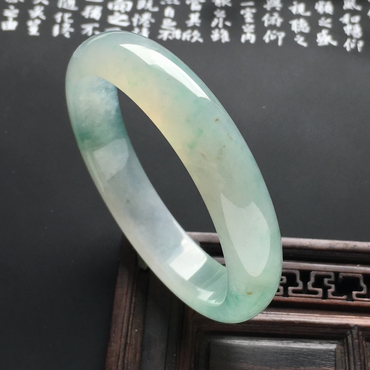 （超值推荐）冰种飘花贵妃镯（55.6mm-50mm）