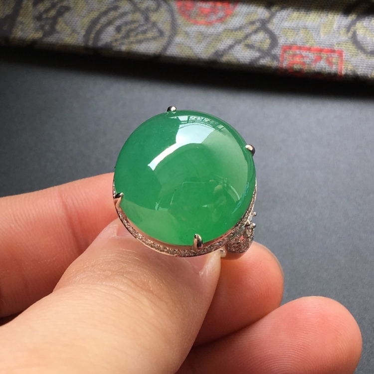 (超值推荐)糯冰种晴水镶白金钻石戒指
