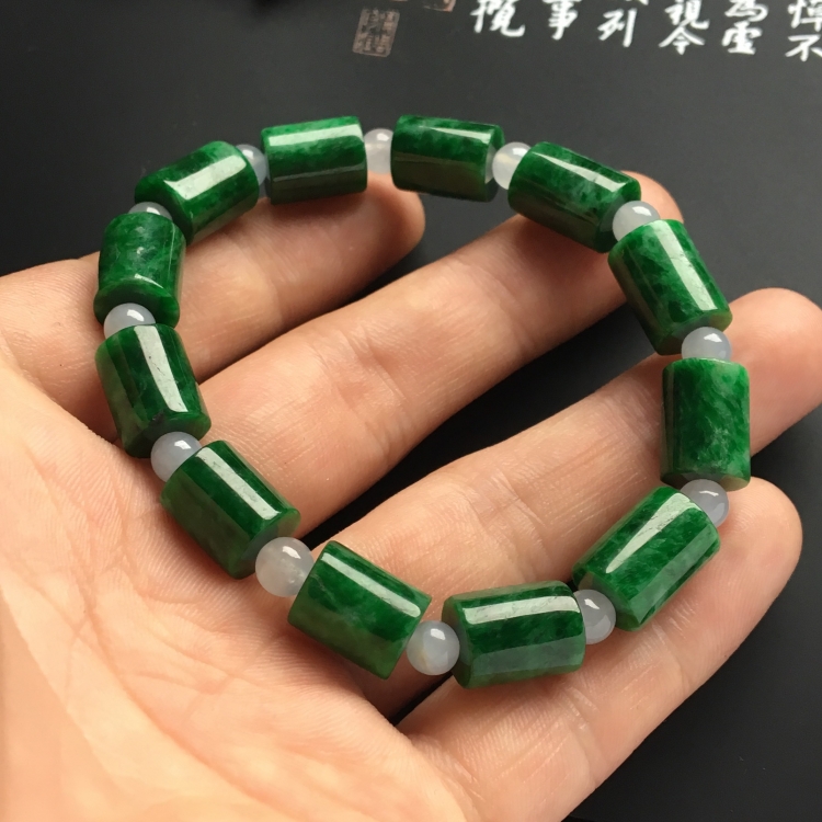 （超值推荐）糯冰种浓绿路路通手链