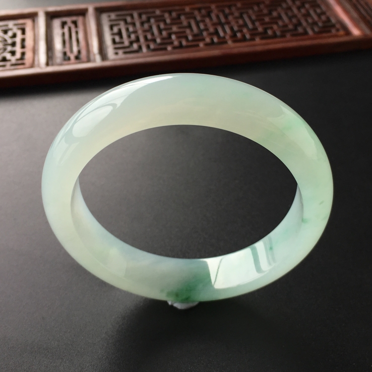 (超值推荐)糯冰种飘花手镯(57.8mm)