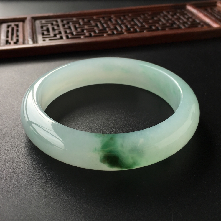 (超值推荐)糯冰种飘花手镯(57.8mm)