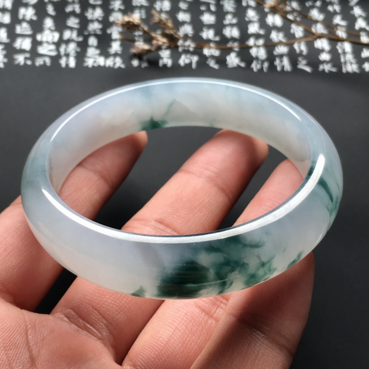 （超值推荐）糯冰种飘花手镯（56.8mm）
