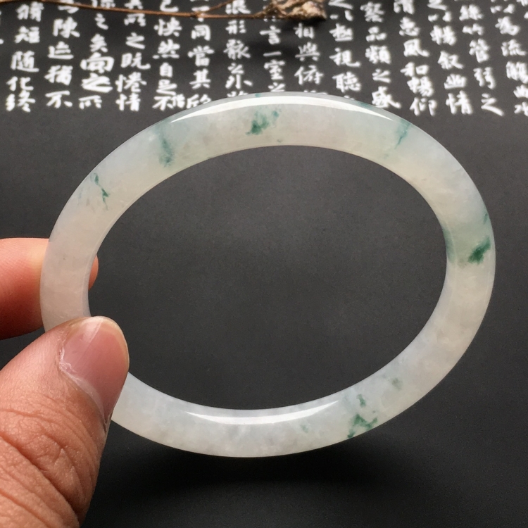 （超值推荐）糯冰种飘花圆条手镯（57.8mm）