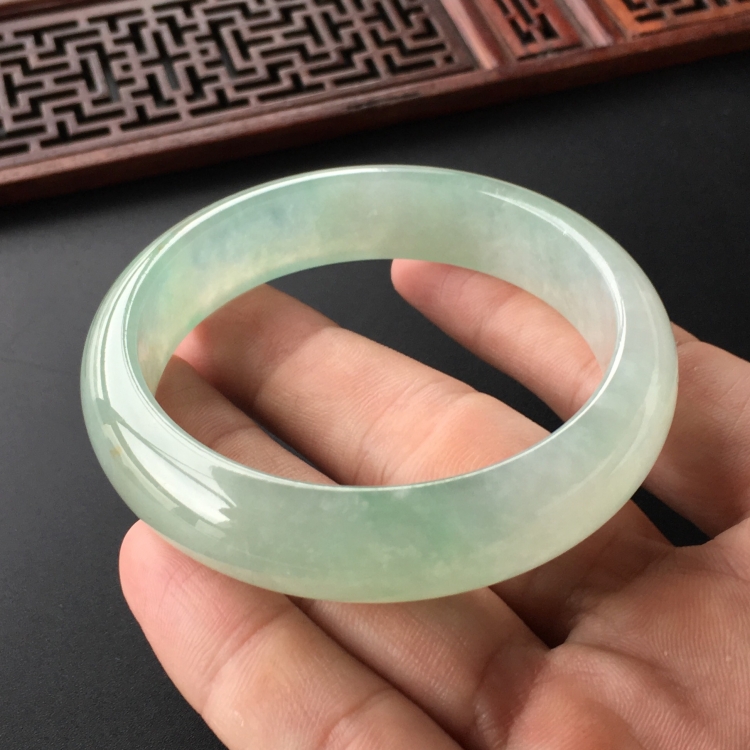 (超值推荐)冰种晴水手镯(55mm)