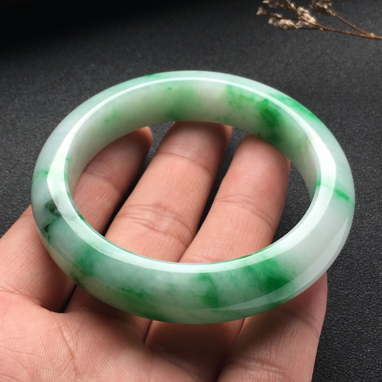 （超值推荐）糯冰种飘翠手镯（54.7mm）