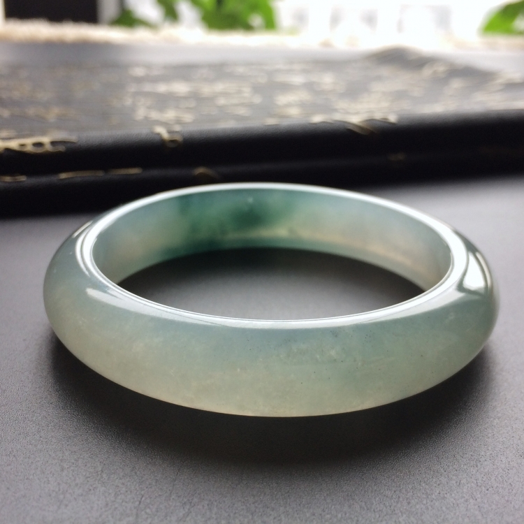 (超值推荐)冰种飘花手镯(58.1mm)