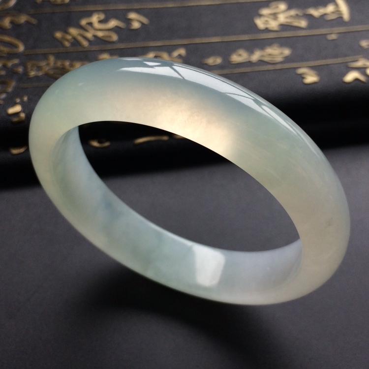 (超值推荐)冰种晴水手镯(55.6mm)