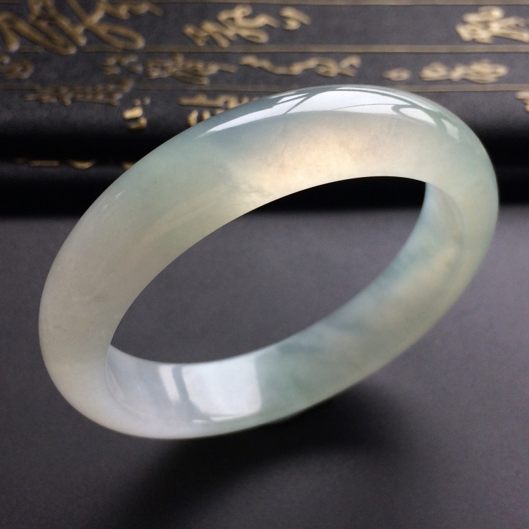 (超值推荐)冰种晴水手镯(55.6mm)