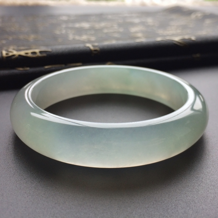 (超值推荐)冰种晴水手镯(55.6mm)