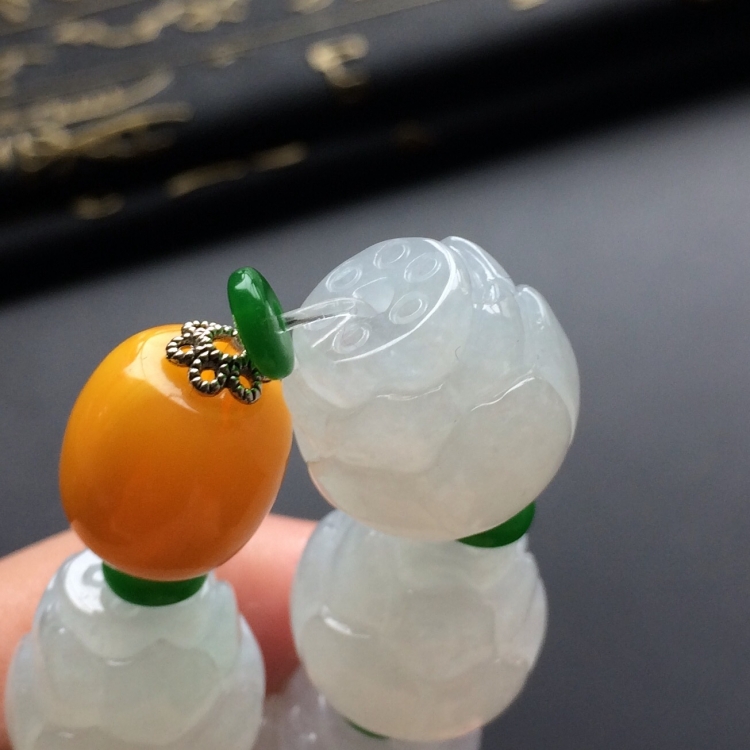 (超值推荐)糯冰种晴水莲韵手链