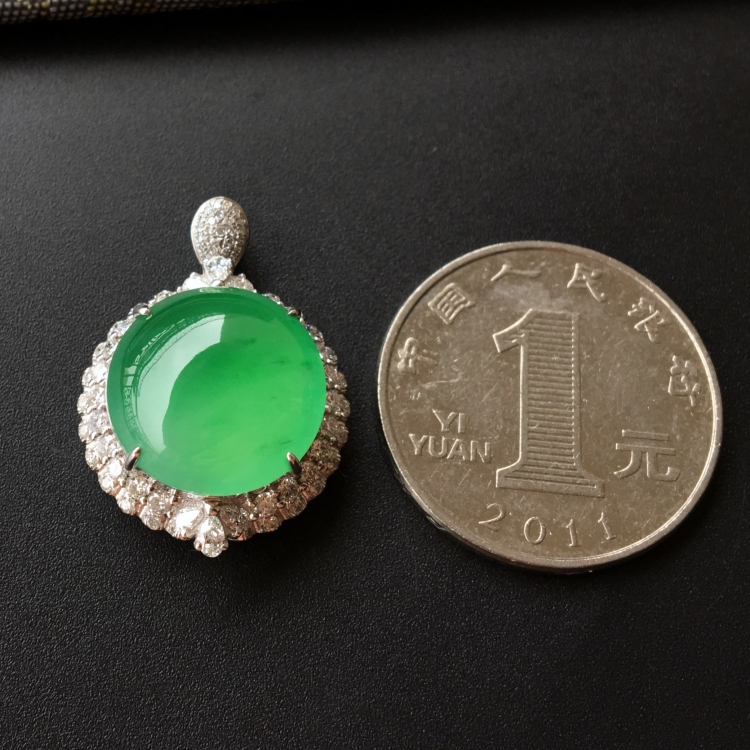 (超值推荐)冰种翠色镶白金钻石戒指/胸坠两用