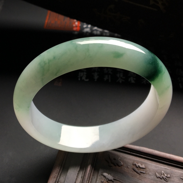 （超值推荐）糯冰种飘花手镯（57.5mm）