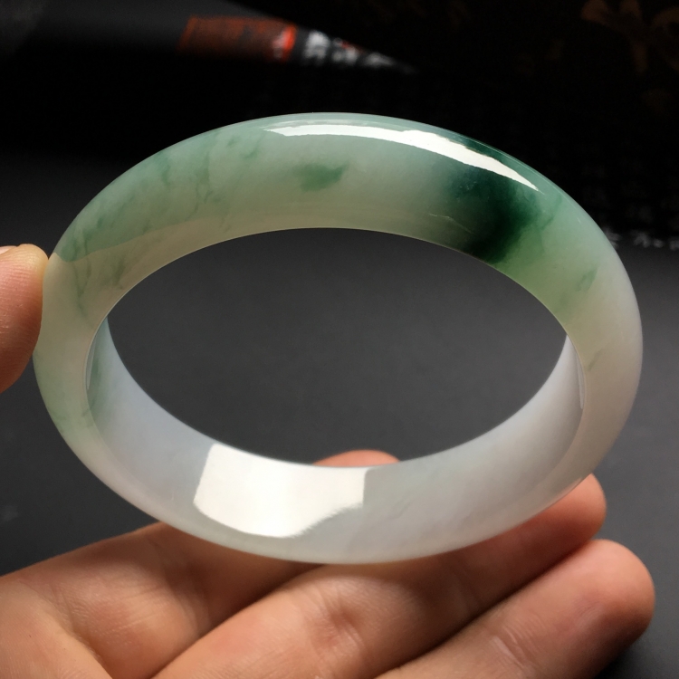 （超值推荐）糯冰种飘花手镯（57.5mm）