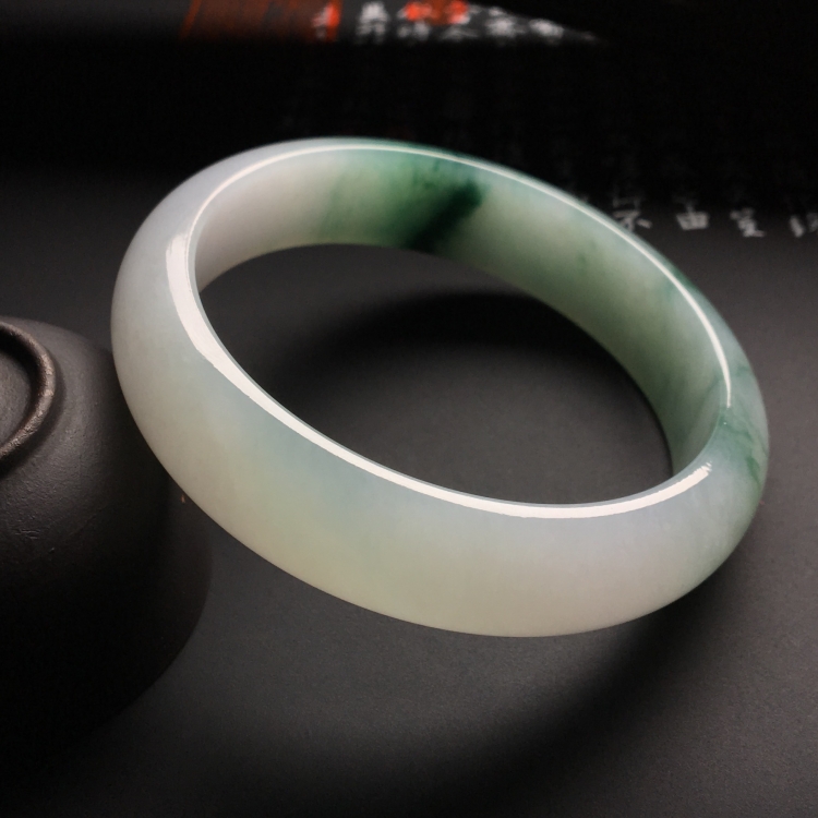 （超值推荐）糯冰种飘花手镯（57.5mm）