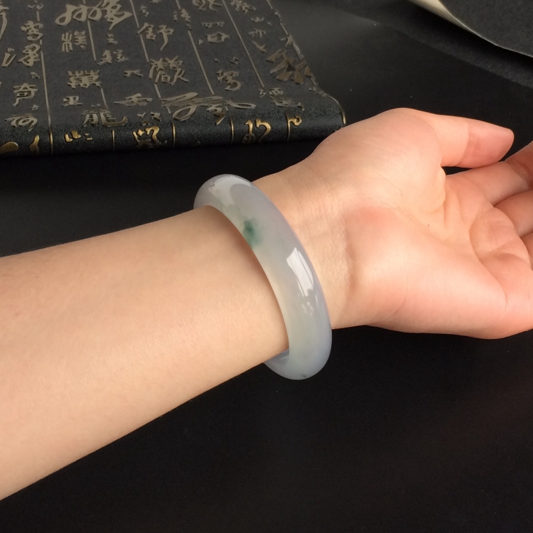 (超值推荐)冰种飘花手镯(54mm)