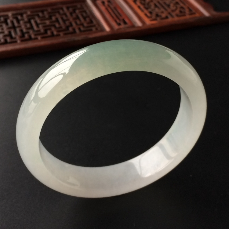(超值推荐)冰种晴水手镯(57.8mm)