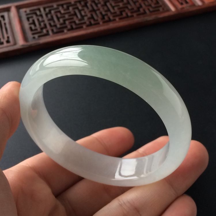 (超值推荐)冰种晴水手镯(57.8mm)