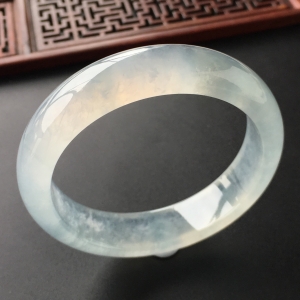 (超值推荐)冰玻种晴水手镯(56mm)