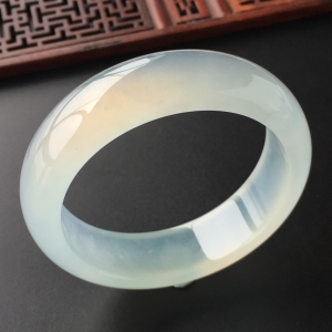 (超值推荐)冰种淡晴水手镯(56.4mm)