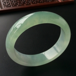 (超值推荐)冰种晴水手镯(54mm)