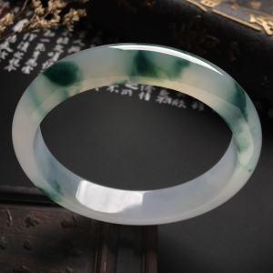 （超值推荐）冰种飘花手镯（58mm）