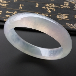 (超值推荐)冰种淡晴水手镯(58.6mm)