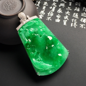 （超值推荐）糯冰种阳绿镶白金钻石年年有余胸坠