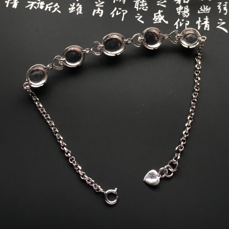 （超值推荐）冰种翠色镶白金钻石手链