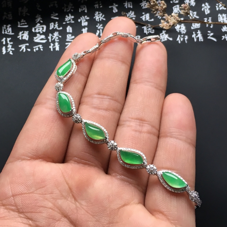 （超值推荐）冰种绿晴水镶白金钻石手链