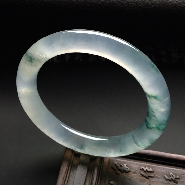 （超值推荐）冰种飘花圆条手镯（52.5mm）