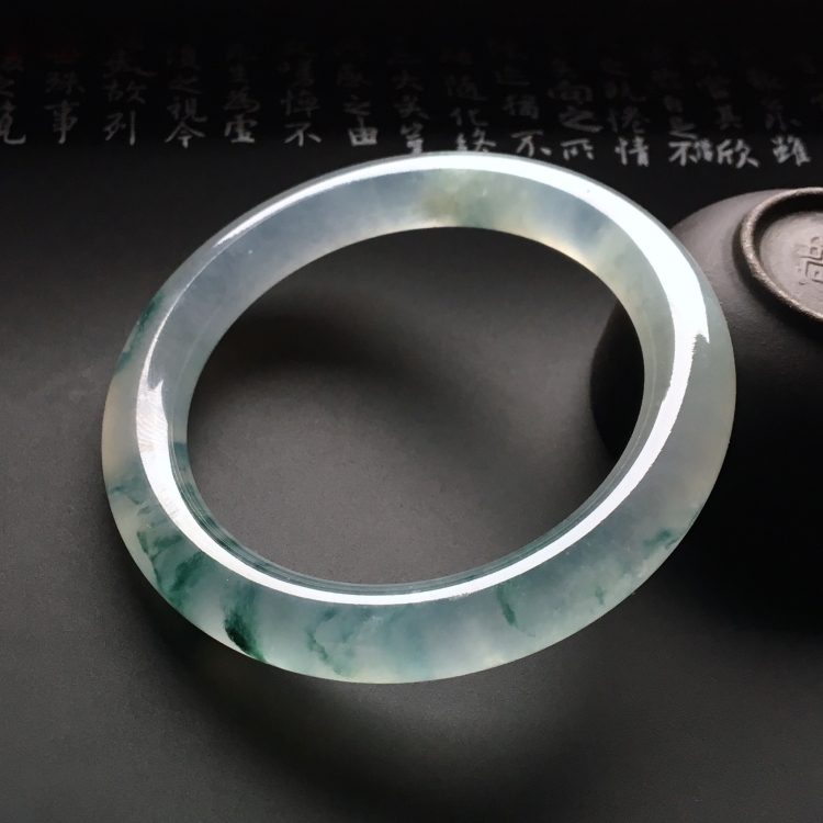 （超值推荐）冰种飘花圆条手镯（52.5mm）