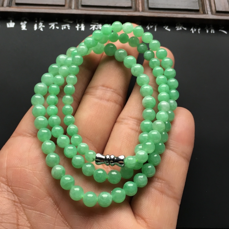 （超值推荐）糯冰种豆色圆珠项链