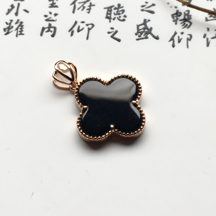（超值推荐）镶玫瑰金冰种墨翠四叶草胸坠