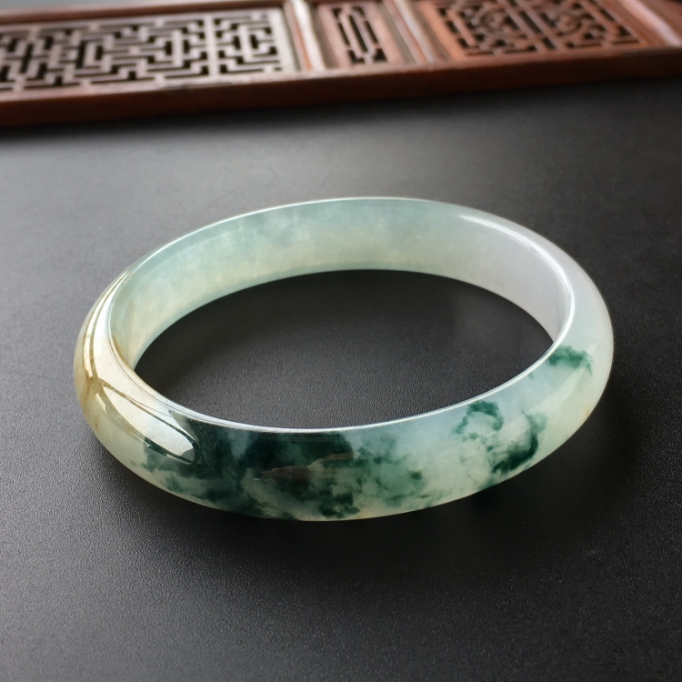 (超值推荐)冰种飘花带黄翡贵妃镯(56mm-49mm)